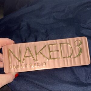 Urban Decay Naked 3 Eyeshadow Palette 12 rosy neutral tones